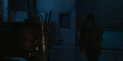 [up-tempo beat joins in] - The Walking Dead: Dead City