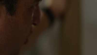 Up the nose. Bung the mouth. - The Night Manager