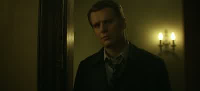- Up to? - Studying. - Mindhunter