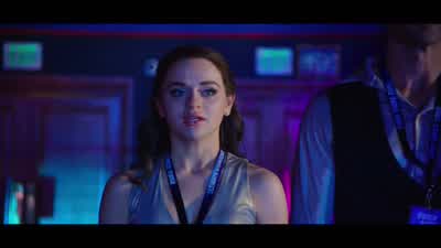 ♪ Up, up I said you better turn it up... - The Kissing Booth 2
