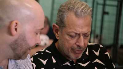 Up, up, up, up. Look at that. - The World According to Jeff Goldblum