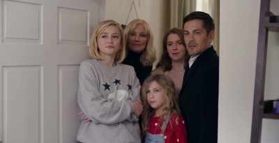 [upbeat Christmas music plays] - Surviving Christmas with the Relatives