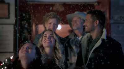 (upbeat christmas music) - Christmas Forgiveness