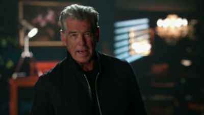 [upbeat jazz music] - History's Greatest Heists with Pierce Brosnan