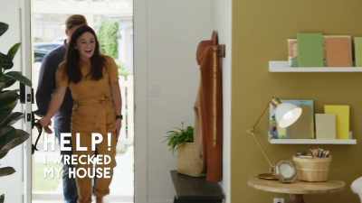 [upbeat music playing] - Help! I Wrecked My House