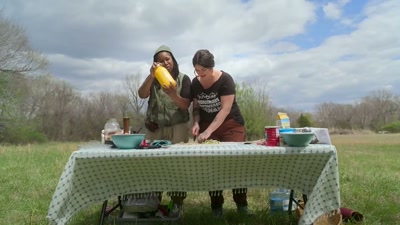 ♪ upbeat music playing ♪ - Searching for Soul Food