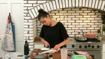 [upbeat music] - Selena + Chef