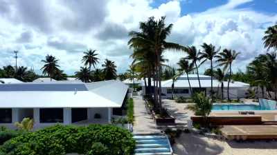 ♪ (upbeat music) ♪ - Island of Bryan