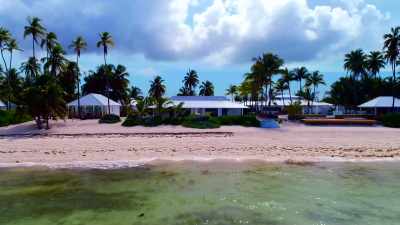 ♪ (upbeat music) ♪ - Island of Bryan