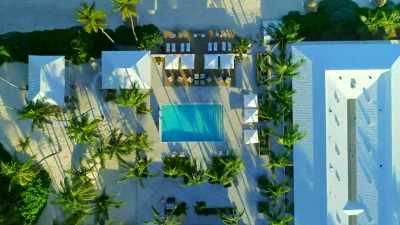 ♪ (upbeat music) ♪ - Island of Bryan