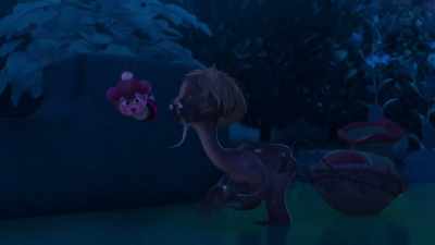 [upbeat music] - Larva Family