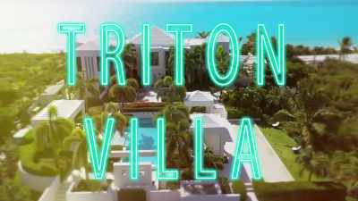 [upbeat music] - The Real Housewives Ultimate Girls Trip
