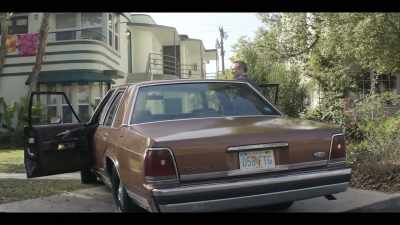 ♪ upbeat, tropical music ♪ - Dexter: Original Sin