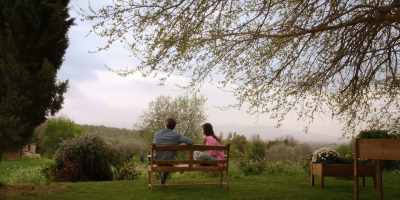 [uplifting music playing] - La Dolce Villa