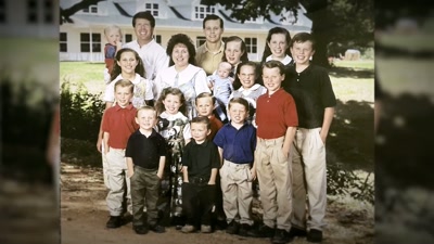 [uplifting music] - Shiny Happy People: Duggar Family Secrets
