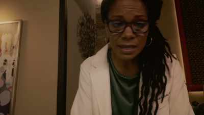 Upper West Side, and she needs
an ambulance right now - The Bite