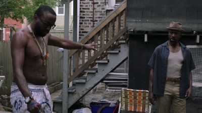 [urine splashing] - The Chi