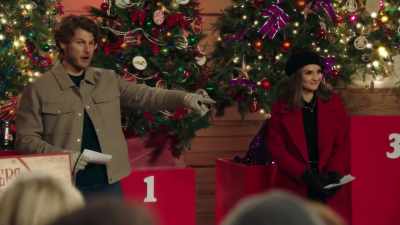 US$ 100 ali. Começamos bem.
Que tal US$ 150? - 'Tis the Season to be Merry