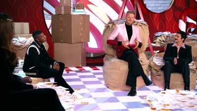 Usei uma fivela grande, chapéu de cowboy, - Pentatonix: Around the World for the Holidays