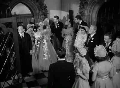 Ushers, come on. All the ushers.
Quickly, come. - Father of the Bride