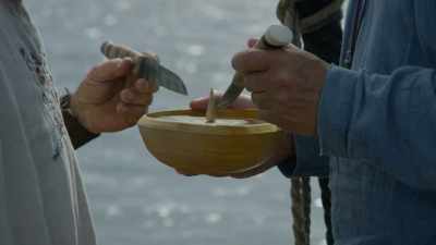 .. using tasks from the western
Greenland walrus colonies - Wild Ways of the Vikings