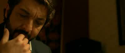 - ¿Usted sabe quién es este? - The Secret in Their Eyes