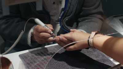 Usually, I get my nails
done when I go to Los Angeles, - Not So Pretty