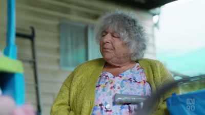 Usually...usually they come
with a little baggage and... - Miriam Margolyes: Australia Unmasked