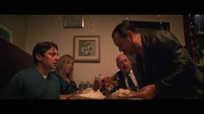 (UTENSIL CLATTERS)
Get your plates. - Mr. Bigstuff