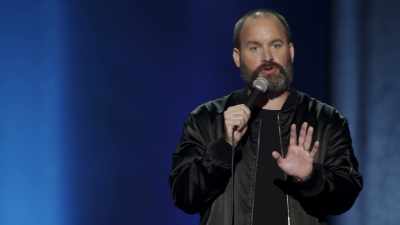 Vă explic, înainte să săriţi:
"De ce făceai asta? - Tom Segura: Disgraceful