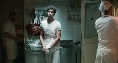 - Va be', questo è figo, no?
- "Figo" un cazzo, Luca, dai! - Mascarpone