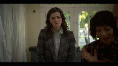 - Va bene?
- Va bene. - Living with Yourself
