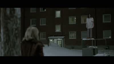 - Vad gör du? - Let the Right One In