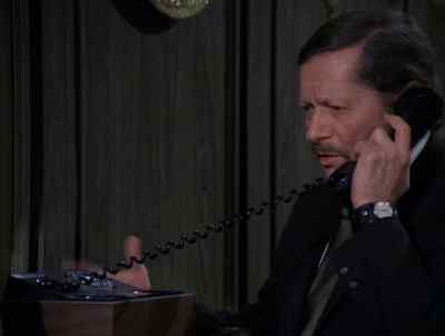 VALENKOFF! SOMEONE HAS
GOTTEN INTO THE POWER ROOM. - Mission: Impossible