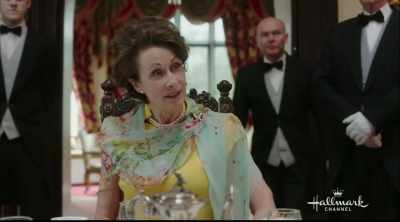 - Vamos lá!
- Estou a viajar! - Royally Ever After