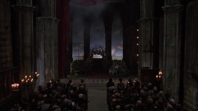 Vampires who pretend to be humans pretending to be vampires - Interview with the Vampire: The Vampire Chronicles