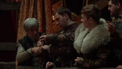                       VAN COURT:
                Place your bets! - Reign