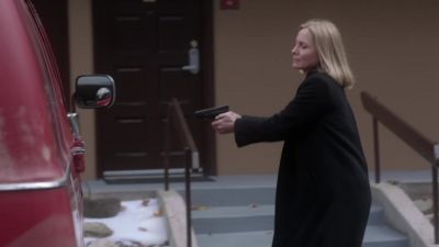 [van creaking] - NCIS