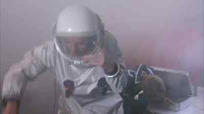 Vanessa: It's
time to put on your - Quark