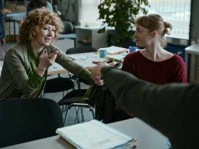 Vanessa received 25 emails. - The Teachers' Lounge