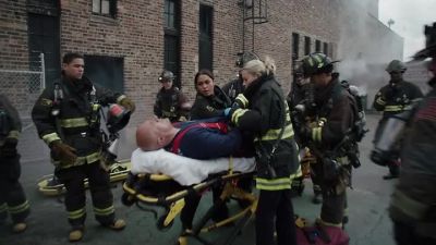Vargas? Can you hear me? - Chicago Fire