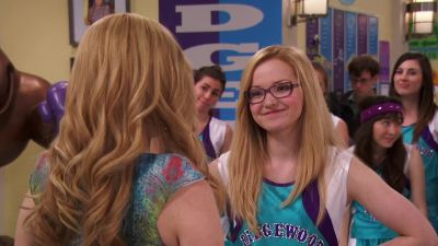 VEGAS? - Liv and Maddie