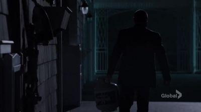 (VEHICLE APPROACHES) - The Blacklist