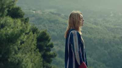 [Vehicle approaching] - The Little Drummer Girl