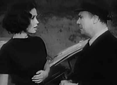 - Vern, you can take her in now.
- ♪ (DRAMATIC MUSIC PLAYING) ♪ - Being Mary Tyler Moore