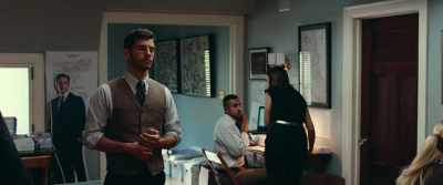 VERONICA: I was just looking
for the bathroom, - Widows