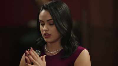 (VERONICA SIGHS) - Riverdale