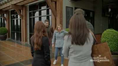 Very effective way to
make hash of Cassie's alibi. - Aurora Teagarden Mysteries: Reunited and It Feels So Deadly