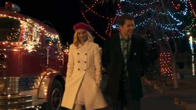 -Very fancy.
-Thank you. [chuckles] - Santa Fake