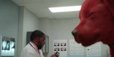 - Very good, very good.
- [sneezes] - Clifford the Big Red Dog